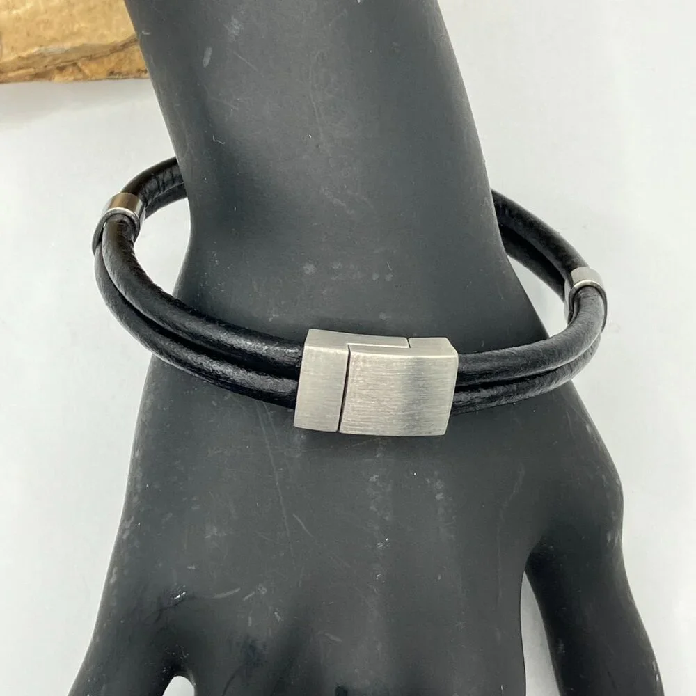 Men's Genuine two strand Smooth Leather Stainless Steel (waterproof) accent NEW